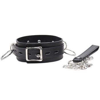 Collar de Sumisión con Anillas: Control y Placer BDSM