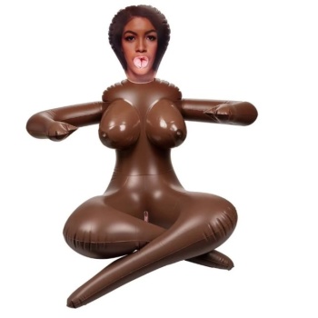 Muñeca mulata completamente hinchada