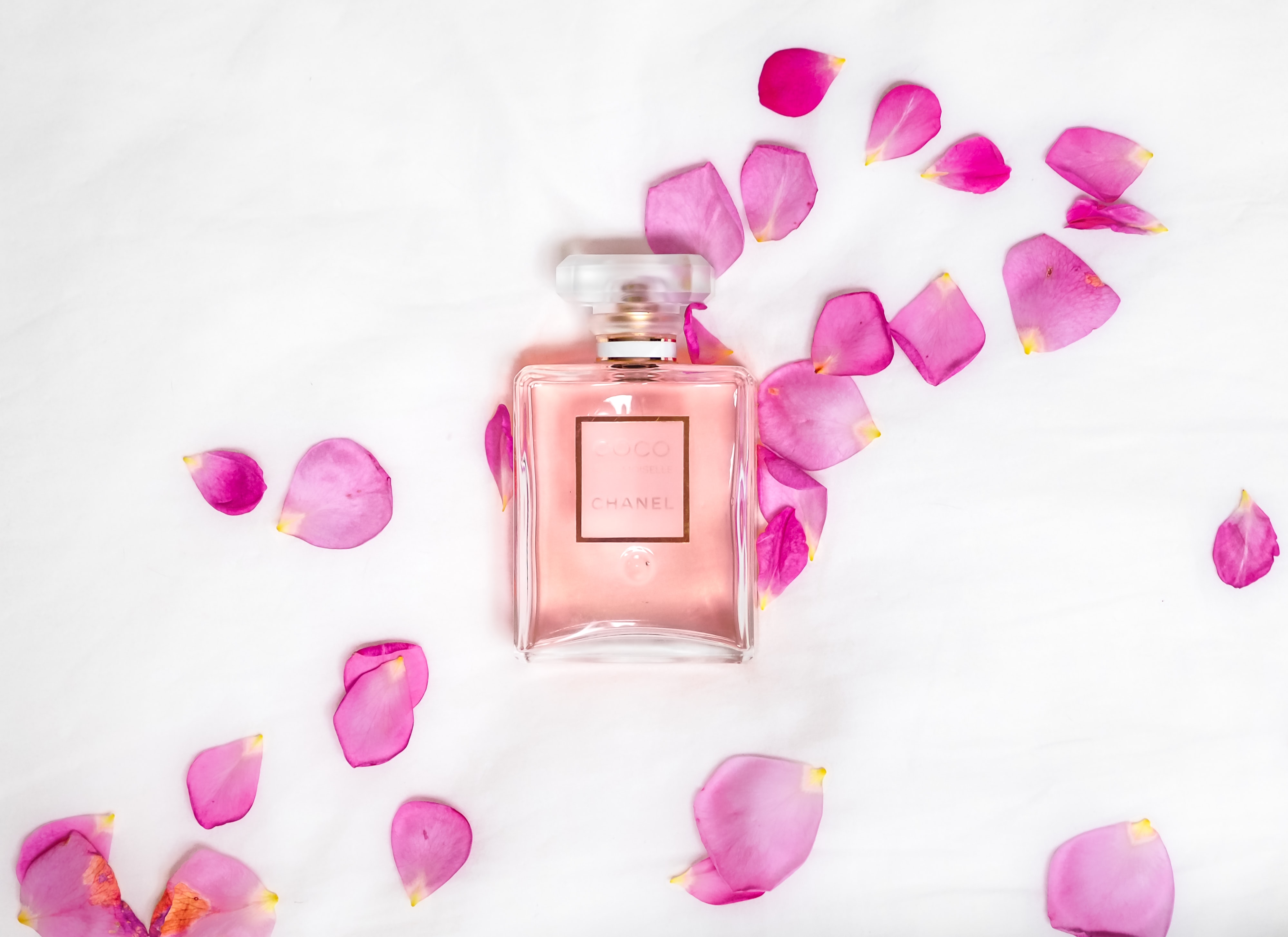 Perfumes con Poderes Afrodisíacos Perfumes con Poderes Afrodisíacos